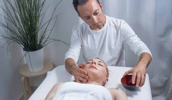 Andrea Cappannari docente e operatore in tecniche di massaggio e relazione di aiuto